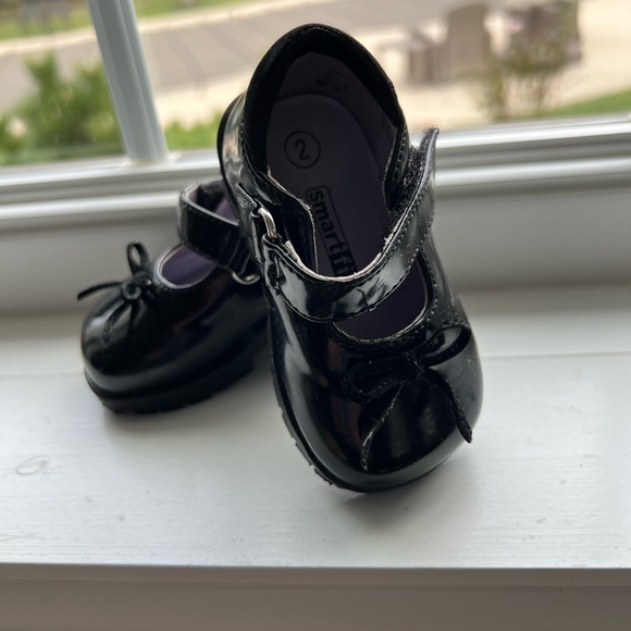 Baby Girl’s Mary Jane’s - Picture 2 of 8